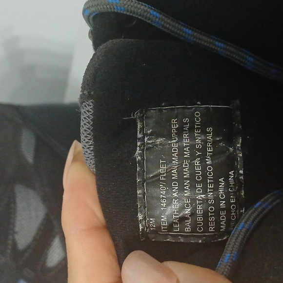 Khombu Men's Black and Gray waterproof  Boots, Sz 12, pre-owned excellent condit - Picture 6 of 9